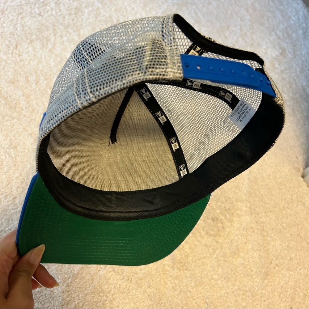 Mens Quiksilver New Era Mesh SnapBack Trucker Hat - Picture 8 of 14